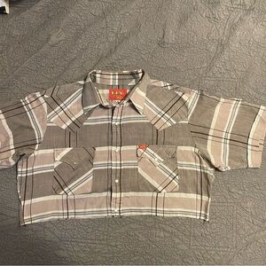 Ely vintage Gray and White pearl snap Button Down cropped Shirt